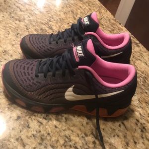 Nike AirMax worn once